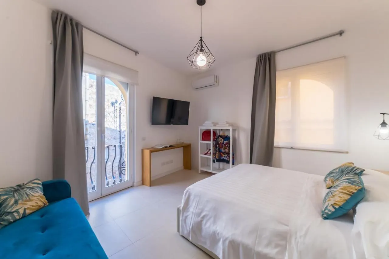 Castalia Apartments & Rooms Duomo Taormine 0*,