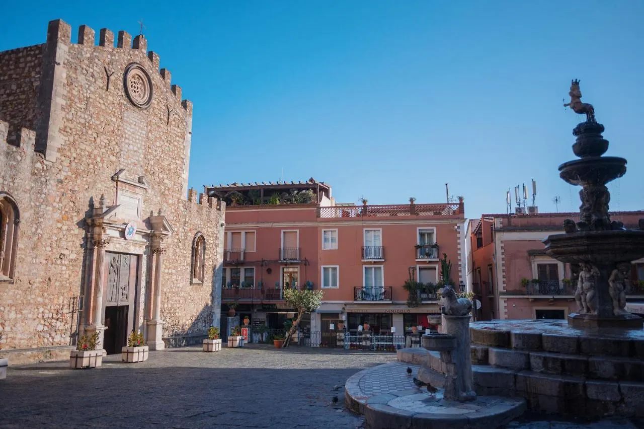 Castalia Apartments & Rooms Duomo Taormine Italie