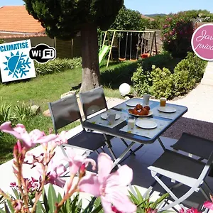 charmant-3-pices-sur-jardin-plein-sud-proche-mer-clim-wifi.fr-provencehotel.com/