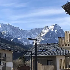 https://bergjuwel.com-bavaria.com